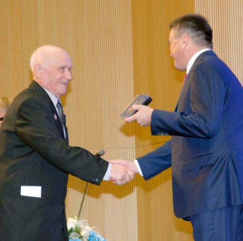 Владимир Коновалов стал Почетным жителем Приморского края