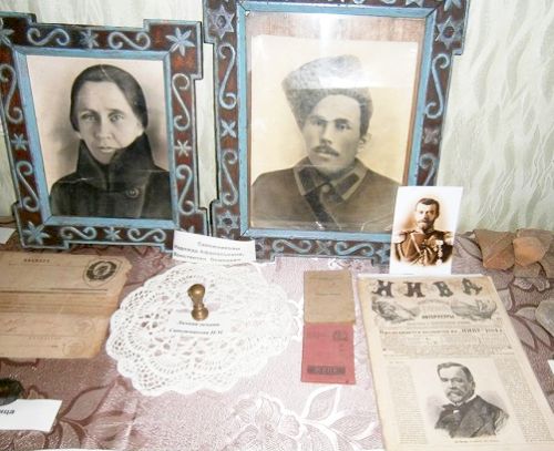 Экспонаты из музея ДК с. Екатерино-Никольское ЕАО.