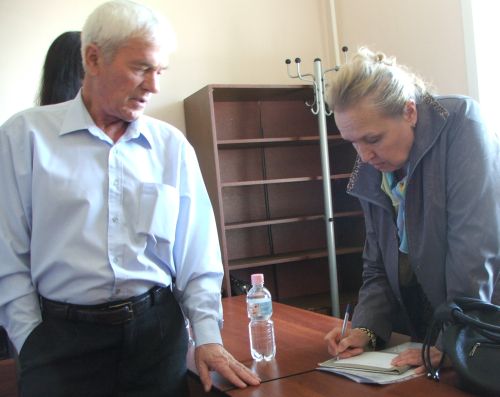 Депутат А.Д. Шевчук и педиатр Л.С.Максимова