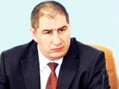 Министр жилищно-коммунального хозяйства Хабаровского края Дарий Тюрин советует недовольным писать