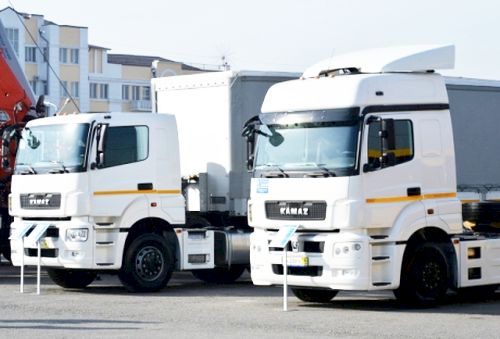 ОНФ обратился в Минздрав с просьбой изучить закупку дорогостоящих КамАЗов для нужд службы скорой помощи в Магаданской области. Фото РИА Новости/Саид Царнаев