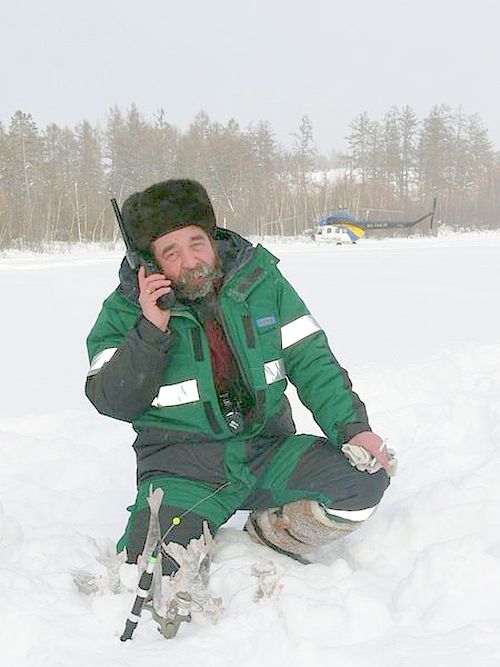 Андрей Мирмович на рыбалке, еще с усами и бородой!