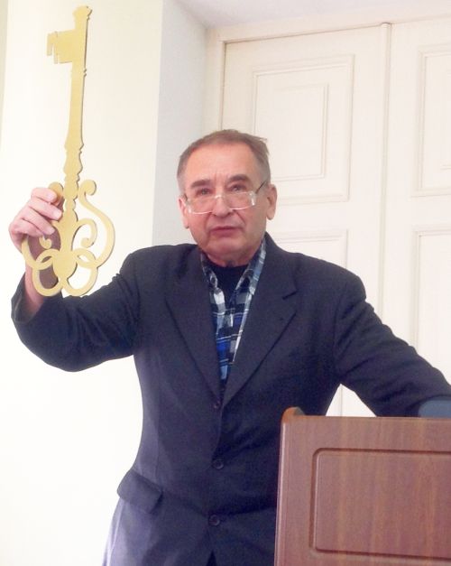 Юбиляр Геннадий Басюк передал символический ключ от Шантар  в ФГБУ «Заповедное Приамурье»