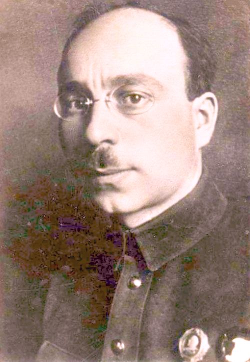 Герой Арктики Ушаков Г.А. - уполномоченный правительственной комиссии по спасению челюскинцев в Ванкареме