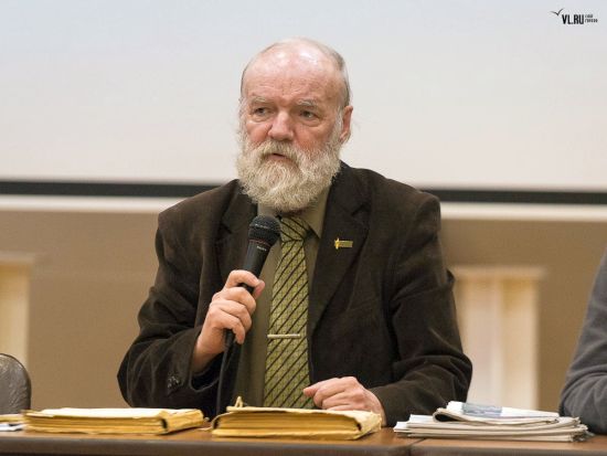 Владимир Иванов-Ардашев не доверил хабаровским архивам писателя Вс.Н.Иванова