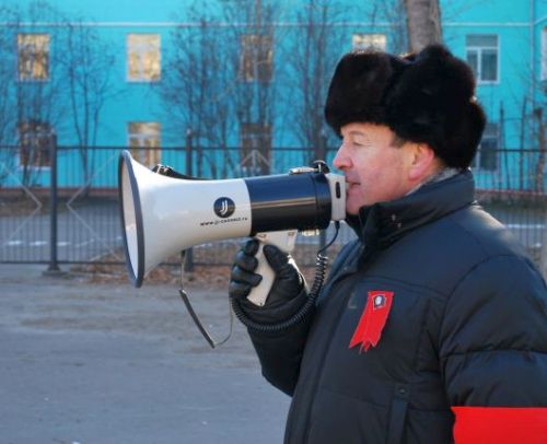 Комсомольский вождь КПРФ Юрий Желдак