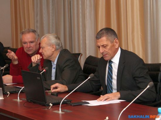 На заседании гордумы.