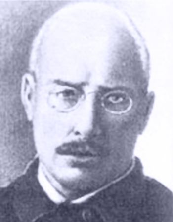 Иван Иннокентьевич Серебренников - министр снабжения Сибирского, а затем Всероссийского правительства, после крушения Восточного фронта эмигрировал в Харбин, затем в США через Японию. Он писал о бандитизме на Нижнем Амуре