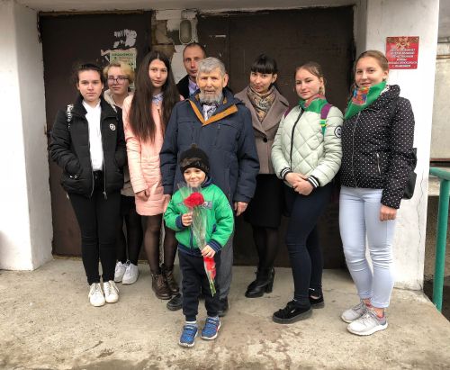 Забытую тимуровскую традицию восстановили на Сахалине