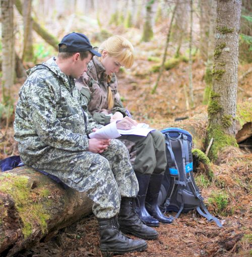 Сотрудники заповедника за работой