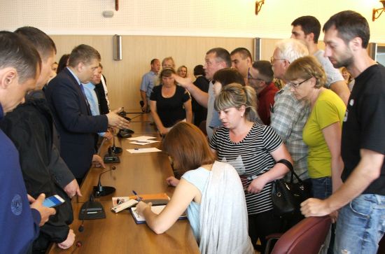 Аркаимовцы во время встречи в администрации Ванинского района