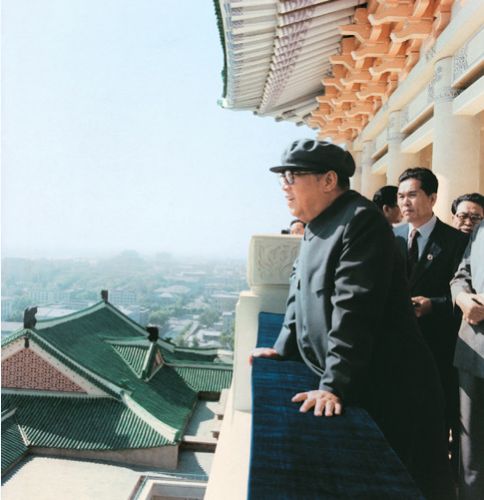 Ким Ир Сен на открытии Народного дворца учебы, сентябрь 1981 года.