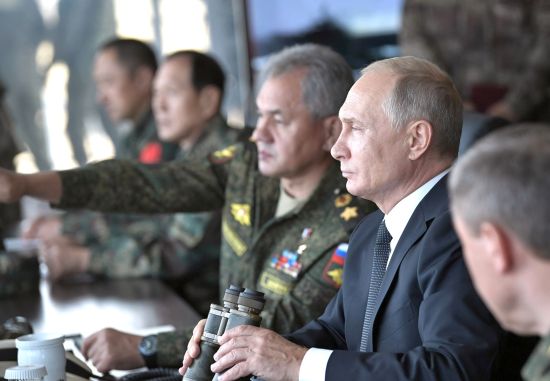 Верховный Главнокомандующий Вооружёнными Силами России Владимир Путин наблюдал за ходом основного этапа военных манёвров «Восток-2018».