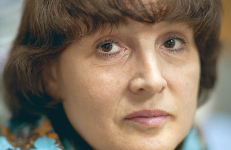 Хватит называть людские беды и проблемы негативом, якобы намеренно раздуваемым скандальными журналистами наподобие Татьяны Седых. О людях надо заботиться и создавать им достойные условия для жизни, чтобы они не покидали край, а хотели здесь жить и работать