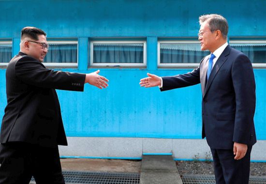 Президенты Севера и Юга: встреча на 38-й параллели