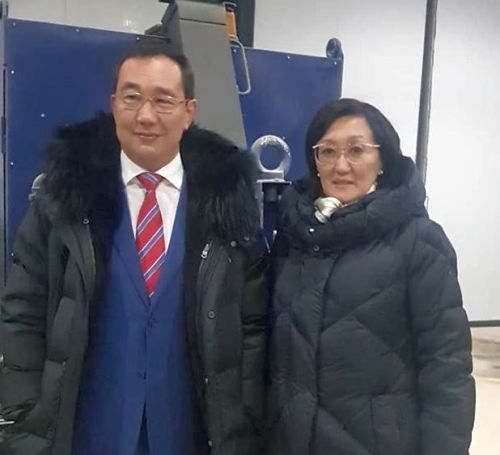 Айсен Николаев и Сардана Авксентьева