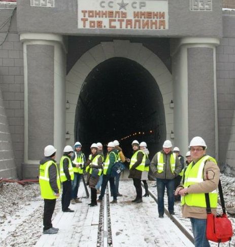 Это сооружение начинали строить еще в 1914 году для маскировки и переброски бронепоездов. Фото ДВЖД