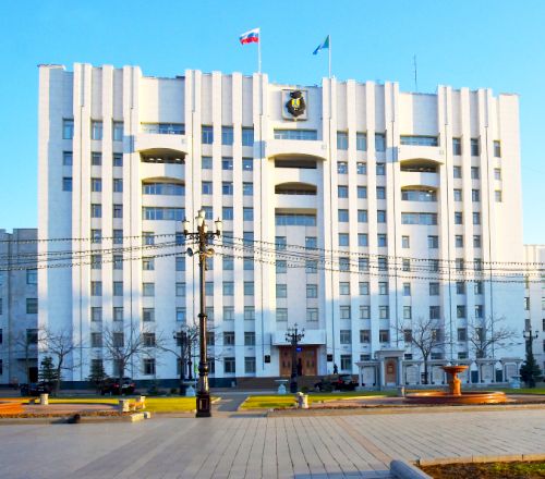 Тот самый «белый дом», где не держат ленивых и блатных чиновников из команды Шпорта.