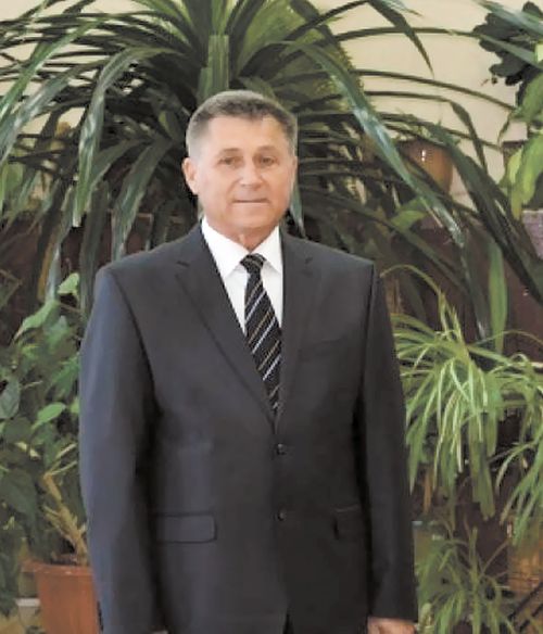 Александр  Тлустенко - 18 лет был главой Смидовичского района ЕАО