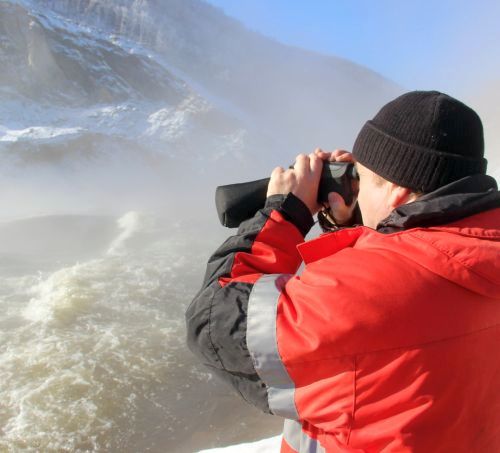 Алексей Махинов на Бурее. Фото: МЧС России.