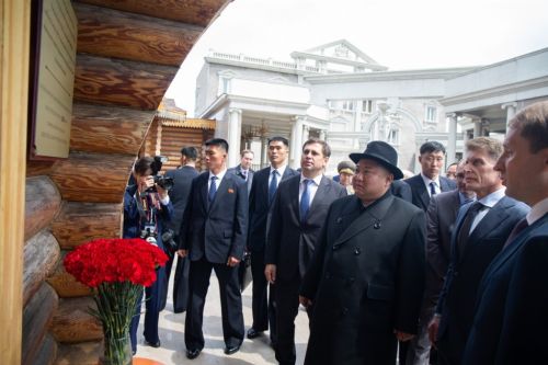 Владивостокский ресторан, где установлена памятная табличка о визите Ким Чен Ира.