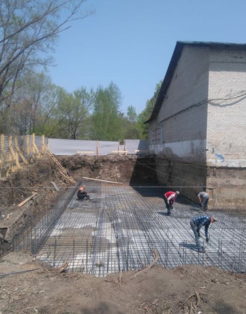 В пристройке разместятся библиотека с читальным залом, художественные студии, зал для хоровых занятий и занятий хореографией, кабинеты для занятий музыкой и актовый зал на 105 мест. Фото автора