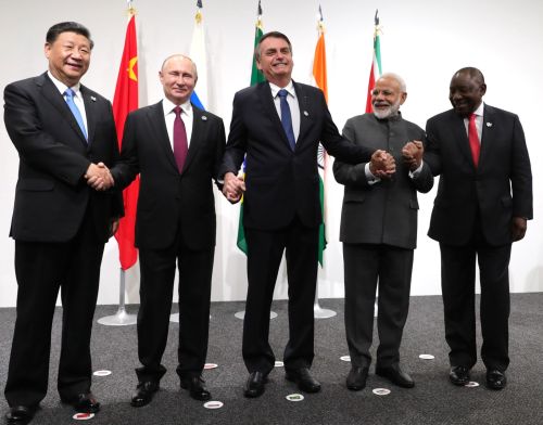 В формате «пятёрки» приняли участие президент Бразилии Жаир Болсонаро, глава Российского государства Владимир Путин, премьер-министр Индии Нарендра Моди, председатель Китайской Народной Республики Си Цзиньпин и президент Южно-Африканской Республики Сирил Рамафоза. Фото АП