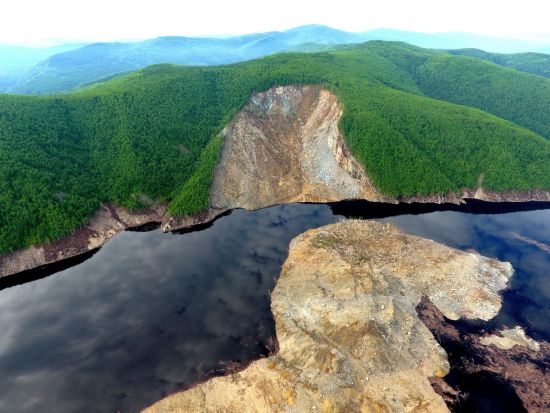 Бурейский оползень. Снимок с квадрокоптера А.Н.Остроухова