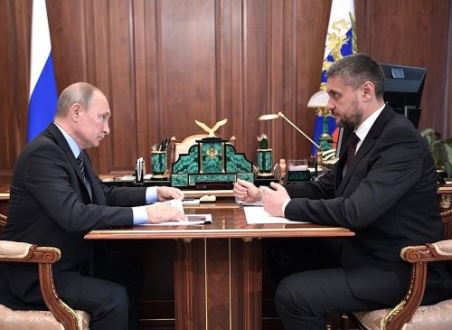 Встреча Владимира Путина с временно исполняющим обязанности губернатора Забайкальского края Александром Осиповым.