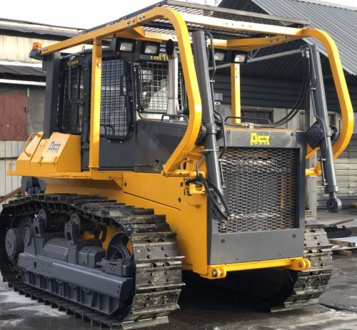 Машина с лесной защитой FLEKO, подготовленная к транспортировке, со снятым навесным оборудованием. Фото РСМ