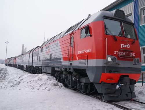 Тепловозы способны обеспечивать движение поездов массой до 7100 тонн без разделения состава или использования подталкивающих локомотивов на участках БАМа со сложным профилем путей. Фото пресс-службы ДВЖД