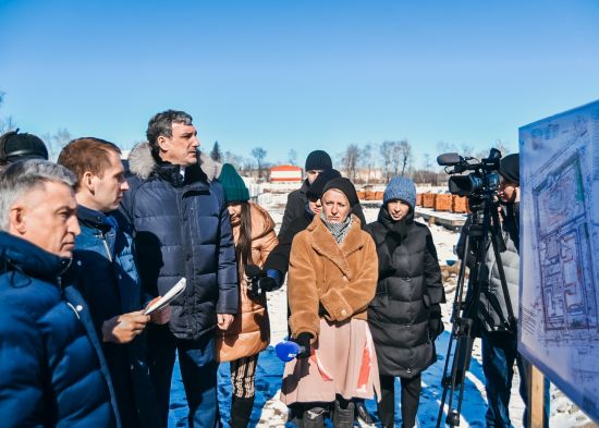 Глава Минвостокразвития Александр Козлов и губернатор Василий Орлов проинспектировали объекты в Амурской области