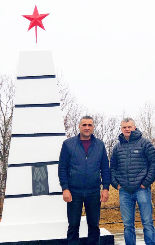 Владивостокский бизнесмен Сергей Лопухов сотоварищи, не уповая на государство, обновил и обустроил два воинских захоронения на Хасане