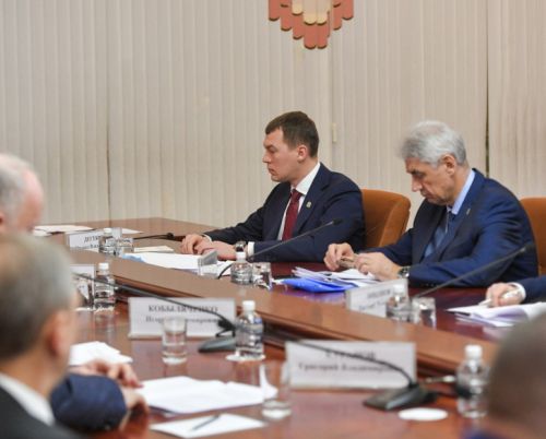 Глава Хабаровского края Михаил Дегтярев предложил включить в Долгосрочный план социально-экономического развития Комсомольска-на-Амуре мероприятия по благоустройству города Юности