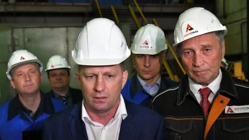 Сергей Фургал на Амурстали. Справа Сергей Кузнецов