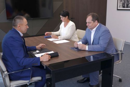 Ростислав Гольдштейн провел рабочую встречу с региональным директором ПАО «Промсвязьбанк» операционного офиса Биробиджанский Андреем Ольшанским