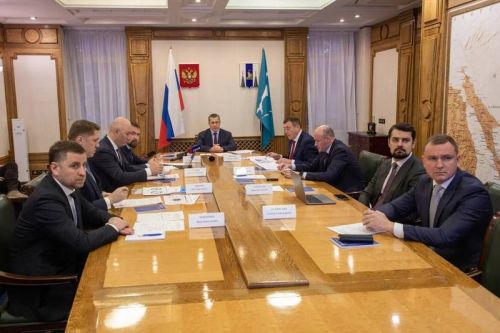 Юрий Трутнев на совещании в Южно-Сахалинске