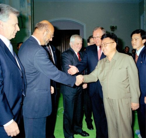 На встрече с членами делегации ЕС высшего уровня. Май 2001 года.