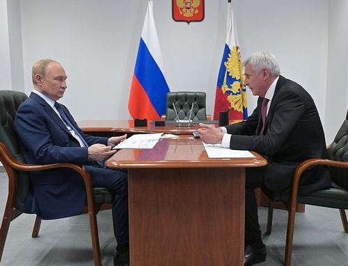 Владимир Путин с губернатором Магаданской области Сергеем Носовым. Фото: Алексей Никольский, РИА «Новости»