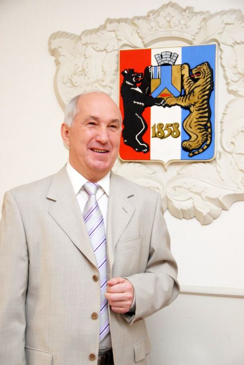 Александр Соколов.