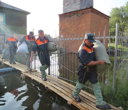 Большой Уссурийский остров тоже топит. Уровень воды в реке Амур в районе острова Большой Уссурийский на 17 августа составляет 6 метров 23 сантиметра