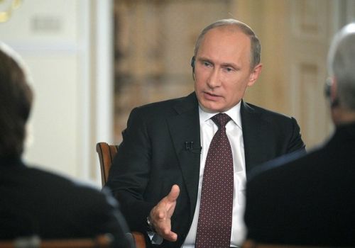 Во время интервью Первому каналу и агентству Ассошиэйтед Пресс. Фото пресс-службы Президента России