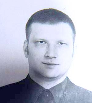 Главарю банды Сергею Санжарову удалось скрыться от следствия