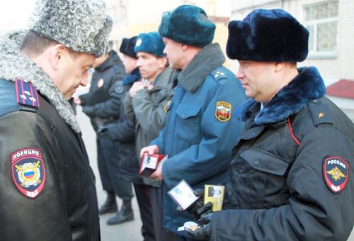 Врио начальника дальневосточного Главка Виктор Половников убедился в готовности подчиненных нести службу в зимних условиях