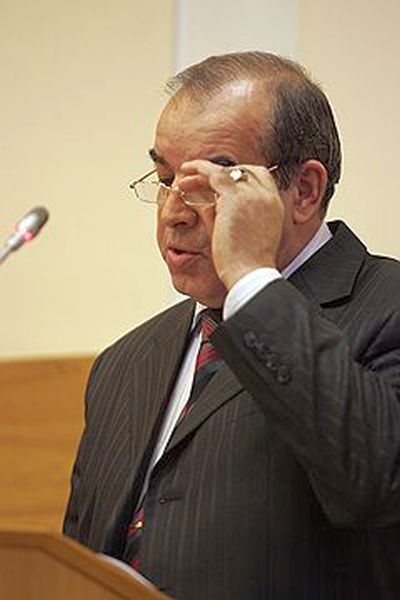 Петр Титков