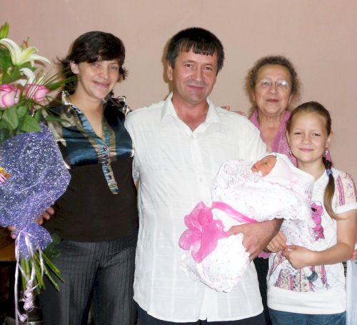 Семья Тресвятских ждет прибавления.