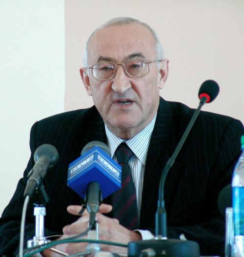 Владимир Михалев.