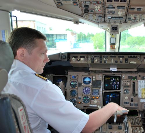 Самолеты полетят 31 марта