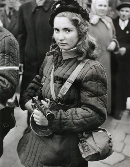Венгерская мятежница, 1956 г.