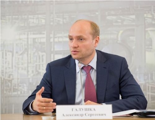 Министр РФ по развитию Дальнего Востока Александр Галушка/俄罗斯远东发展部部长亚历山大-加鲁什卡。